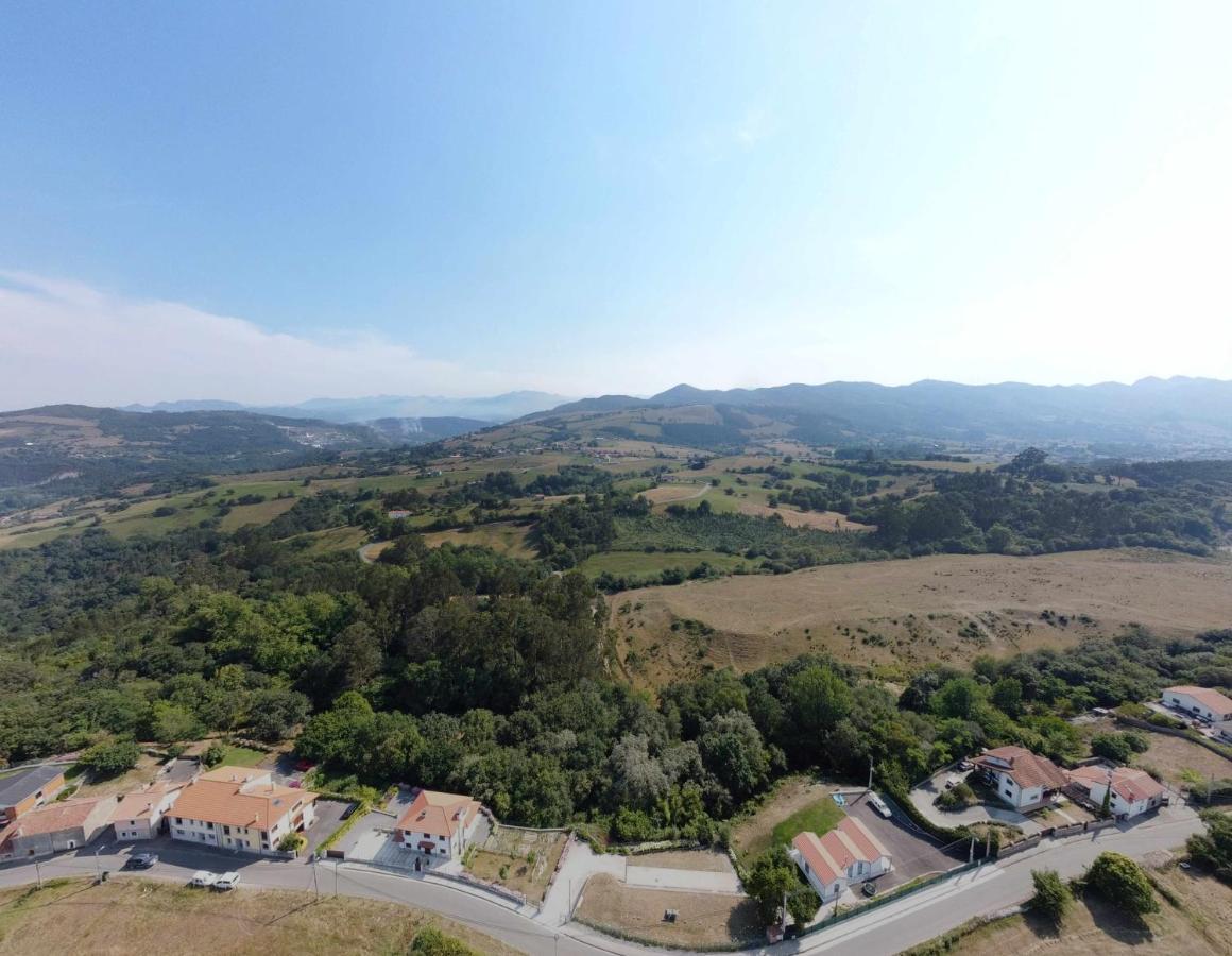 Apartamentos Turisticos El Balcon De Llavandes Colombres Pokoj fotografie